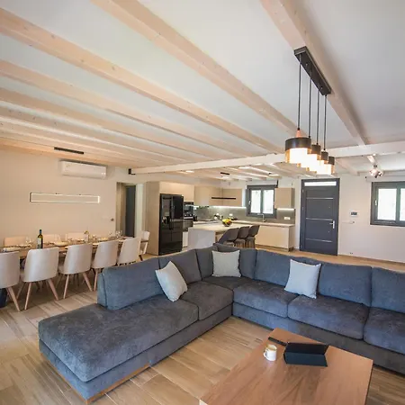 Olia * ヴァシリキ