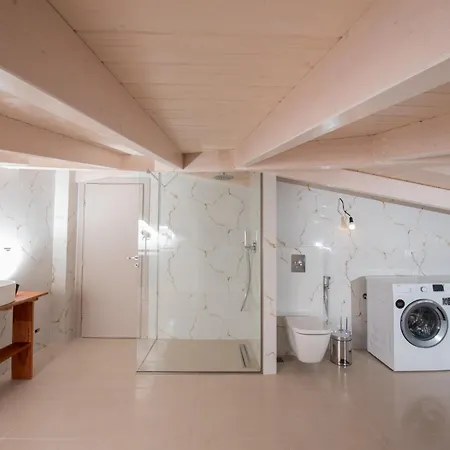 Olia * Βασιλική